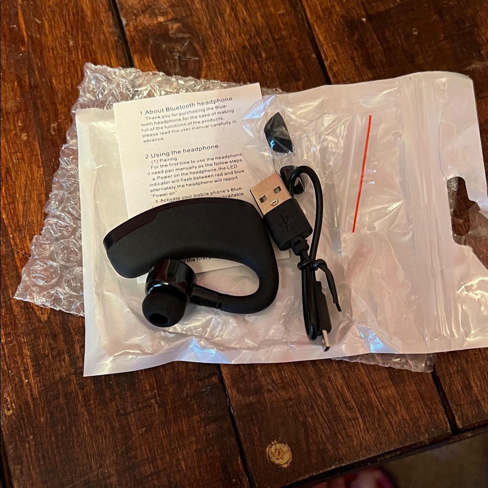 Wireless Bluetooth Earpiece - Black